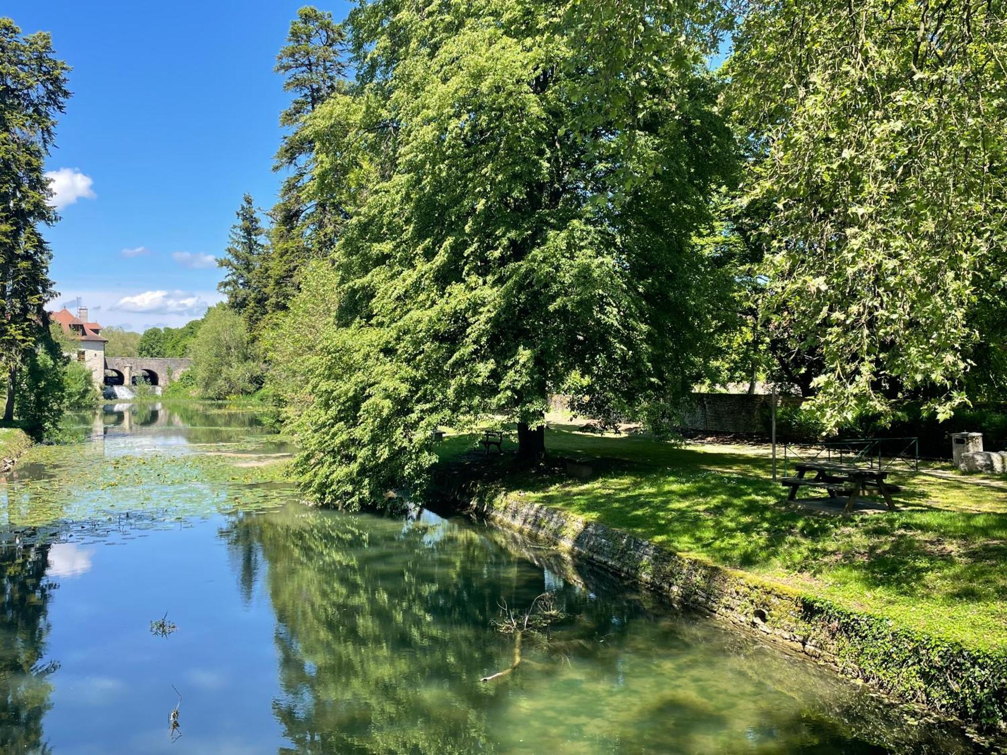 Au Lavoir Hotel Fontaine-Francaise Bagian luar foto